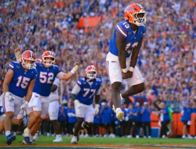 Florida Rides Win Over Rebels To No. 8 Ranking In AP Top 25; Texas, Georgia, Notre Dame Top Three Again